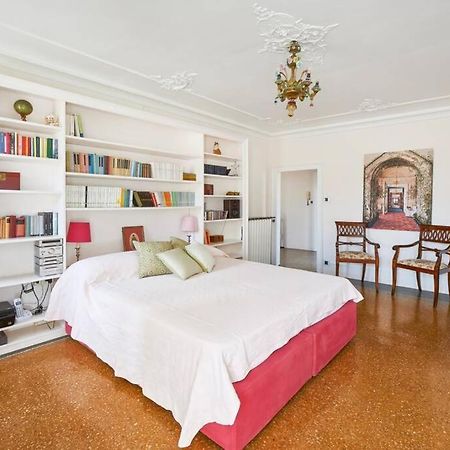 Ca' Fenice, Charming Apartment In San Marco, Sleep 7 Βενετία Εξωτερικό φωτογραφία