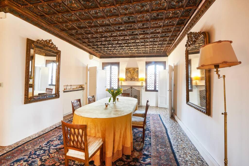 Ca' Fenice, Charming Apartment In San Marco, Sleep 7 Βενετία Εξωτερικό φωτογραφία