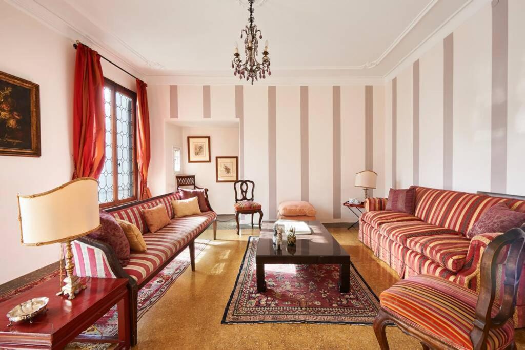 Ca' Fenice, Charming Apartment In San Marco, Sleep 7 Βενετία Εξωτερικό φωτογραφία