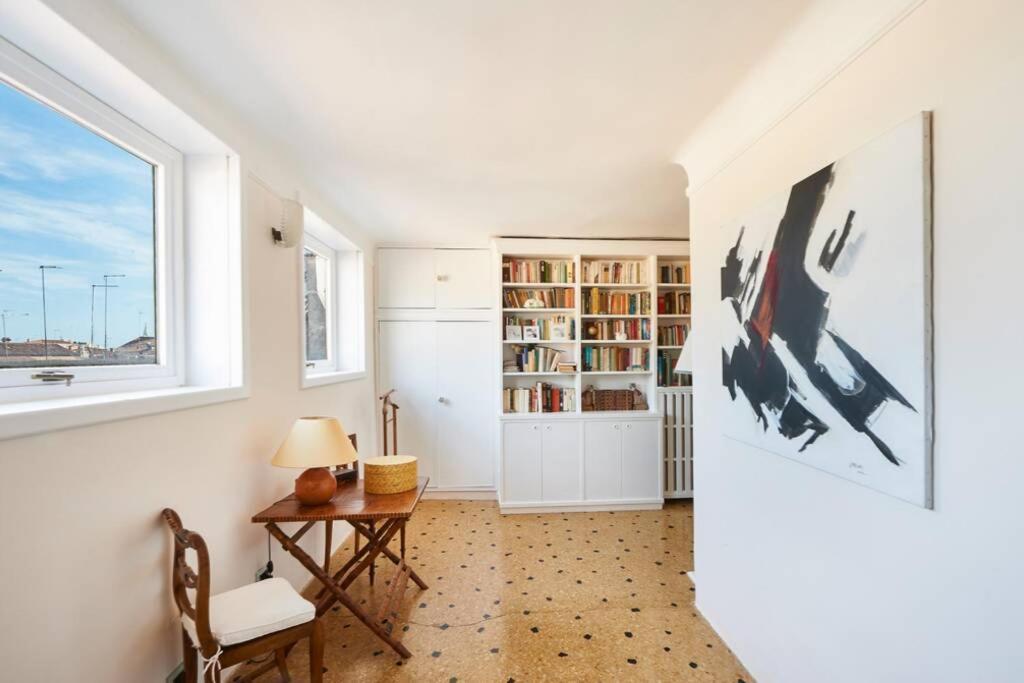 Ca' Fenice, Charming Apartment In San Marco, Sleep 7 Βενετία Εξωτερικό φωτογραφία